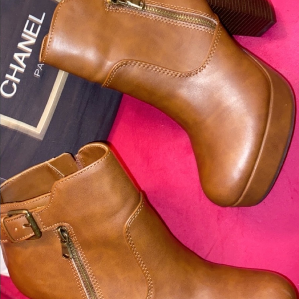 Material Girl bootys. - Picture 4 of 4